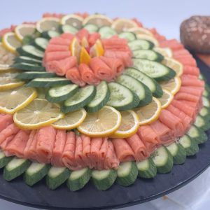 מגש סלמון מעושן
